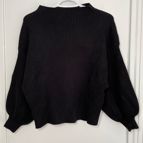 Line & Dot Balloon Sleeve Sweater size S - Picture 1 of 5